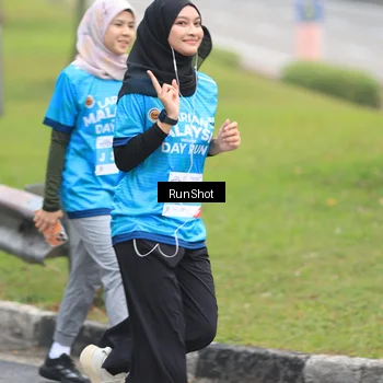 Runner Photo 7027134