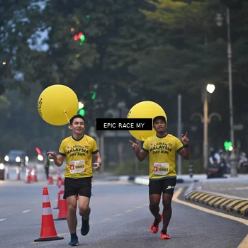 Runner Photo 7027136