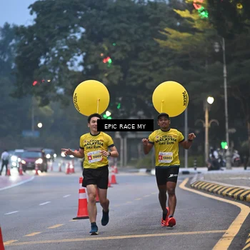 Runner Photo 7027138