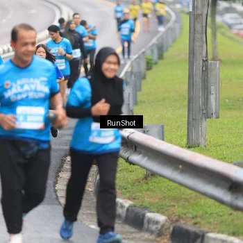 Runner Photo 7027189