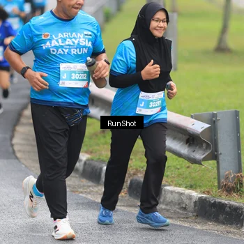 Runner Photo 7027193