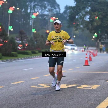 Runner Photo 7027200