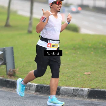 Runner Photo 7027201