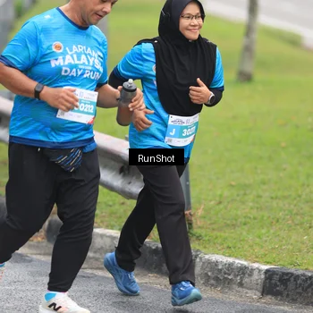 Runner Photo 7027203