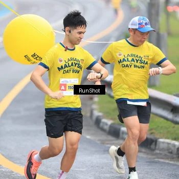Runner Photo 7027270