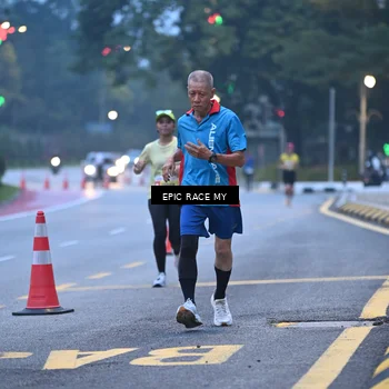 Runner Photo 7027281