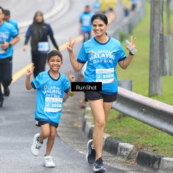 Runner Photo 7027287
