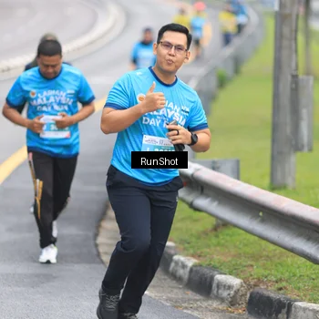 Runner Photo 7027330