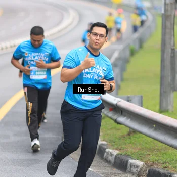 Runner Photo 7027331