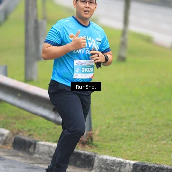 Runner Photo 7027348