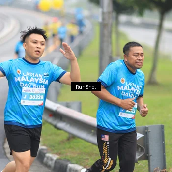 Runner Photo 7027360