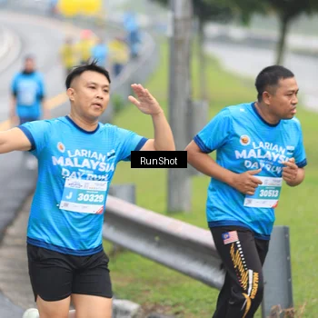 Runner Photo 7027366
