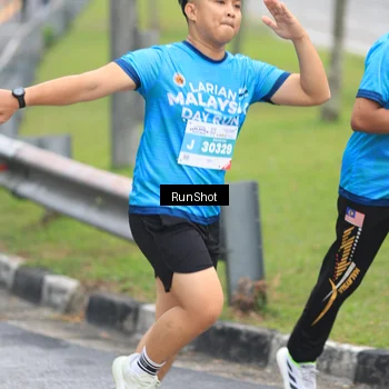Runner Photo 7027382
