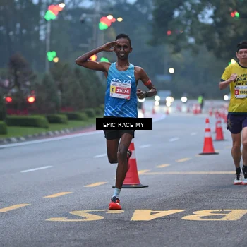 Runner Photo 7027393