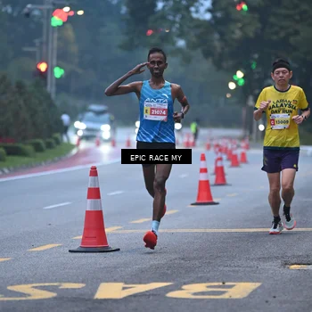 Runner Photo 7027396