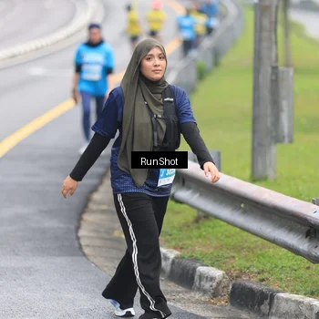 Runner Photo 7027401