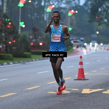 Runner Photo 7027403