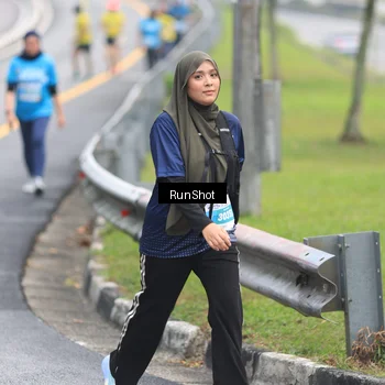 Runner Photo 7027408