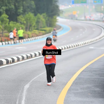Runner Photo 7027415