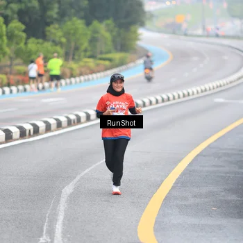 Runner Photo 7027444