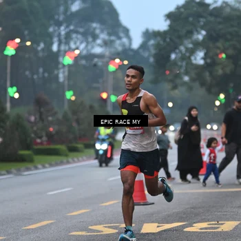 Runner Photo 7027455