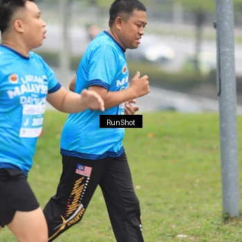 Runner Photo 7027468