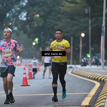 Runner Photo 7027496