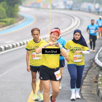 Runner Photo 7027571
