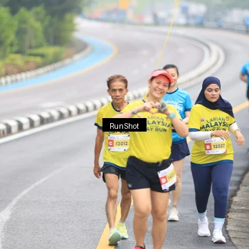 Runner Photo 7027572