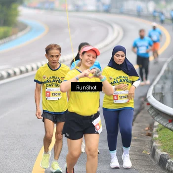 Runner Photo 7027573