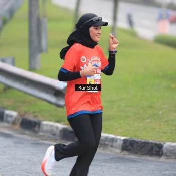 Runner Photo 7027587