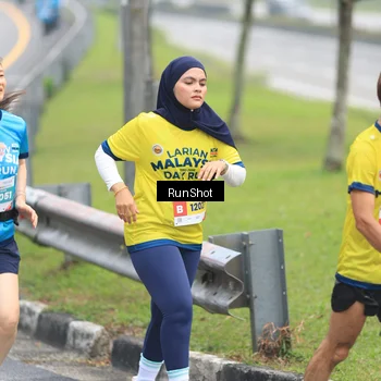 Runner Photo 7027635