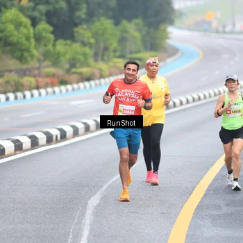 Runner Photo 7027640