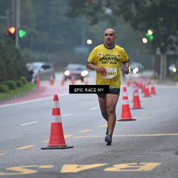Runner Photo 7027680
