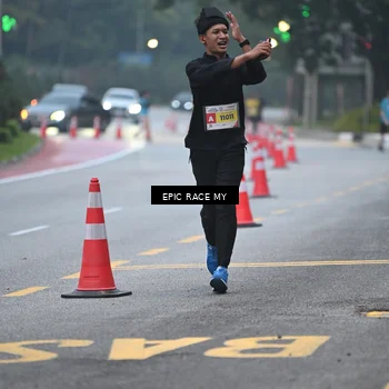 Runner Photo 7027715