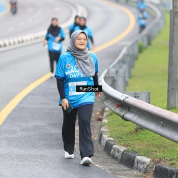 Runner Photo 7027724