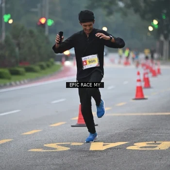 Runner Photo 7027731