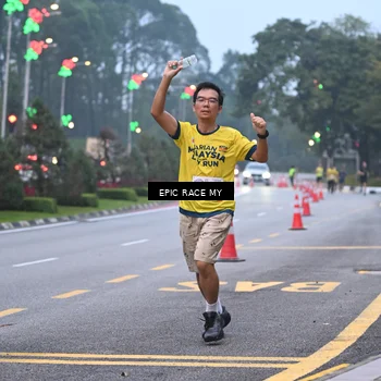 Runner Photo 7027754