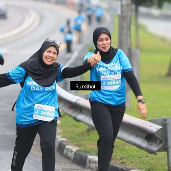 Runner Photo 7027755