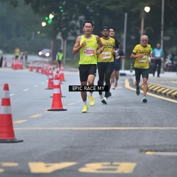 Runner Photo 7027788