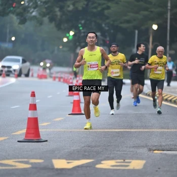 Runner Photo 7027789