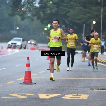 Runner Photo 7027803