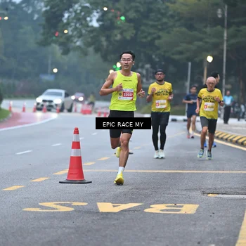 Runner Photo 7027805