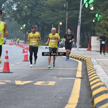 Runner Photo 7027821