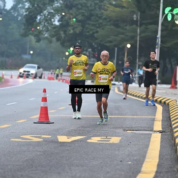 Runner Photo 7027845