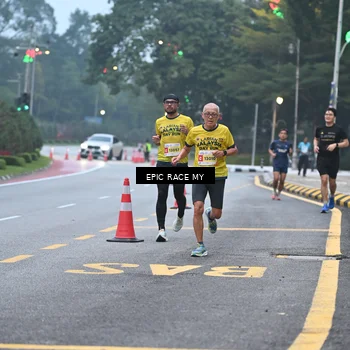 Runner Photo 7027852