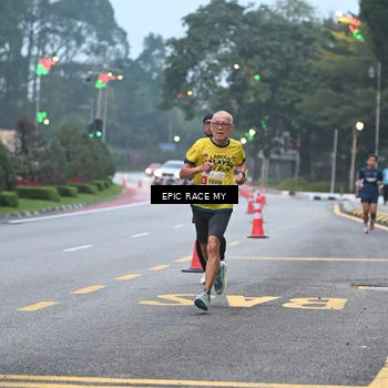 Runner Photo 7027855