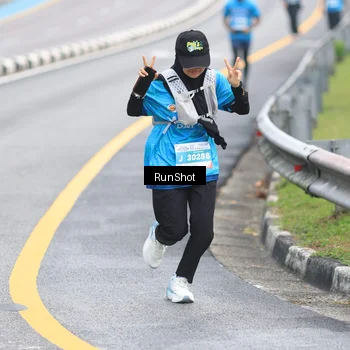 Runner Photo 7027857