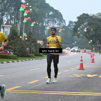 Runner Photo 7027867