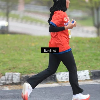 Runner Photo 7027873